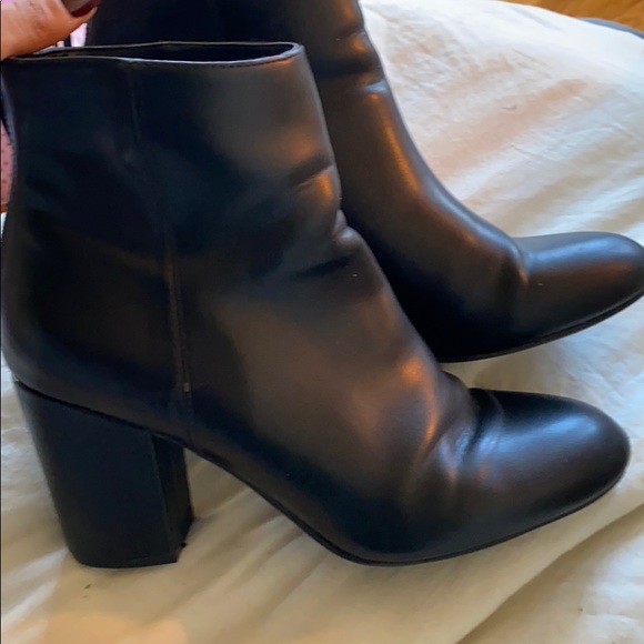 Black booties- Sz 8.5/38.5 - Picture 2 of 6